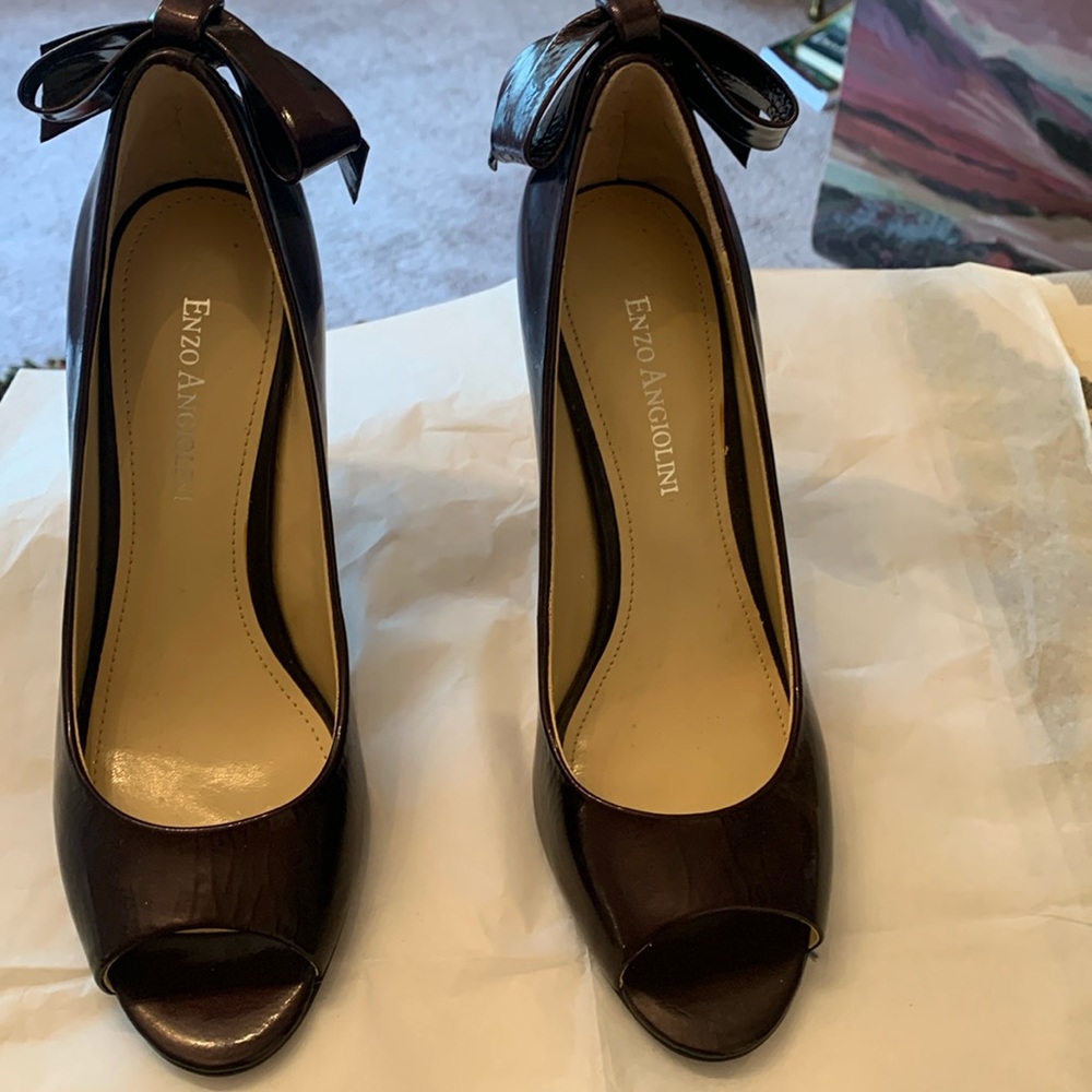 Enzo Angiolini pumps